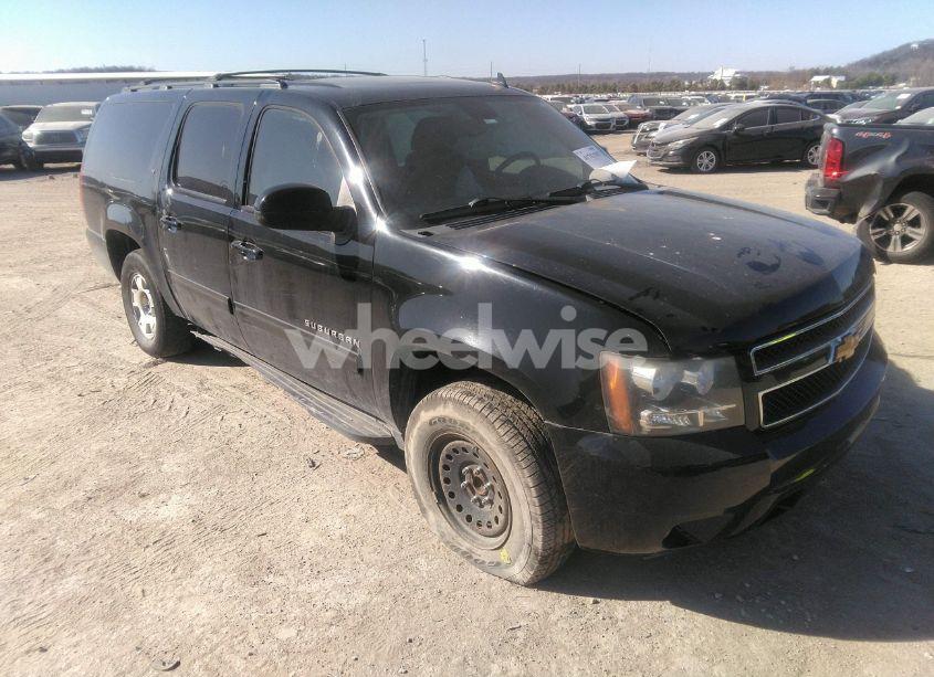 2012 Chevrolet Suburban 1500 LT (VIN 1GNSCJE07CR273166) main photo