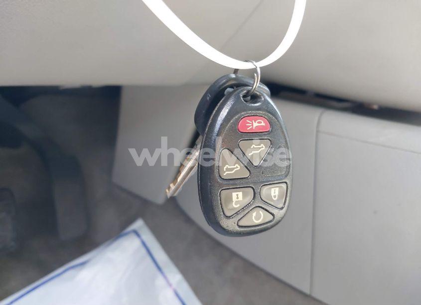 Photo 11 of 2014 Chevrolet Suburban 1500 LT (VIN 1GNSCJE08ER185472)