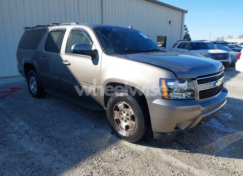 2011 Chevrolet Suburban 1500 LT1 (VIN 1GNSCJE09BR344091) main photo