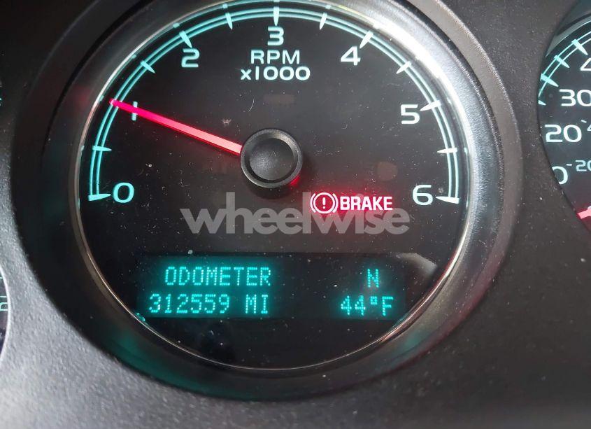 Photo 15 of 2011 Chevrolet Suburban 1500 LT1 (VIN 1GNSCJE09BR344091)
