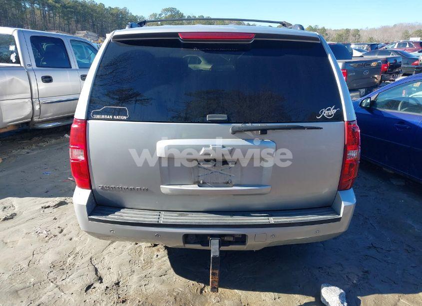 Photo 16 of 2013 Chevrolet Suburban 1500 LT (VIN 1GNSCJE09DR265667)