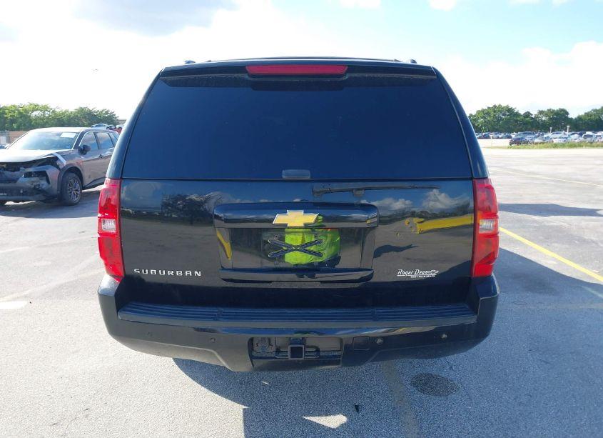 Photo 16 of 2013 Chevrolet Suburban 1500 LT (VIN 1GNSCJE09DR371200)