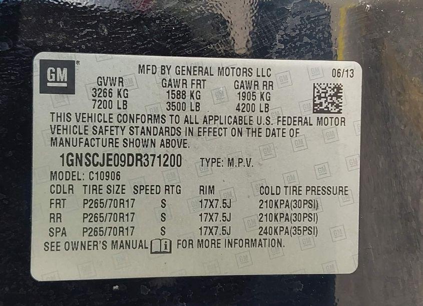 Photo 9 of 2013 Chevrolet Suburban 1500 LT (VIN 1GNSCJE09DR371200)