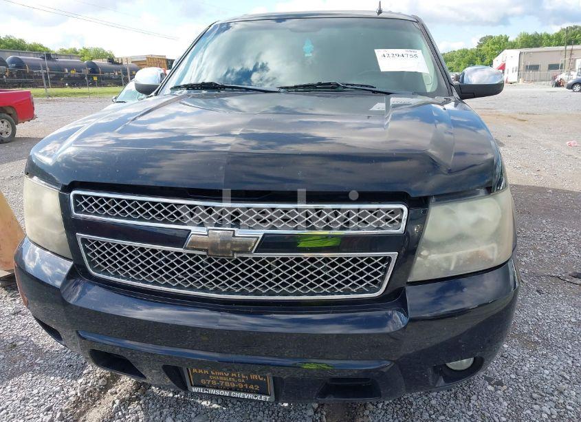 Photo 12 of 2011 Chevrolet Suburban 1500 LT1 (VIN 1GNSCJE0XBR133465)