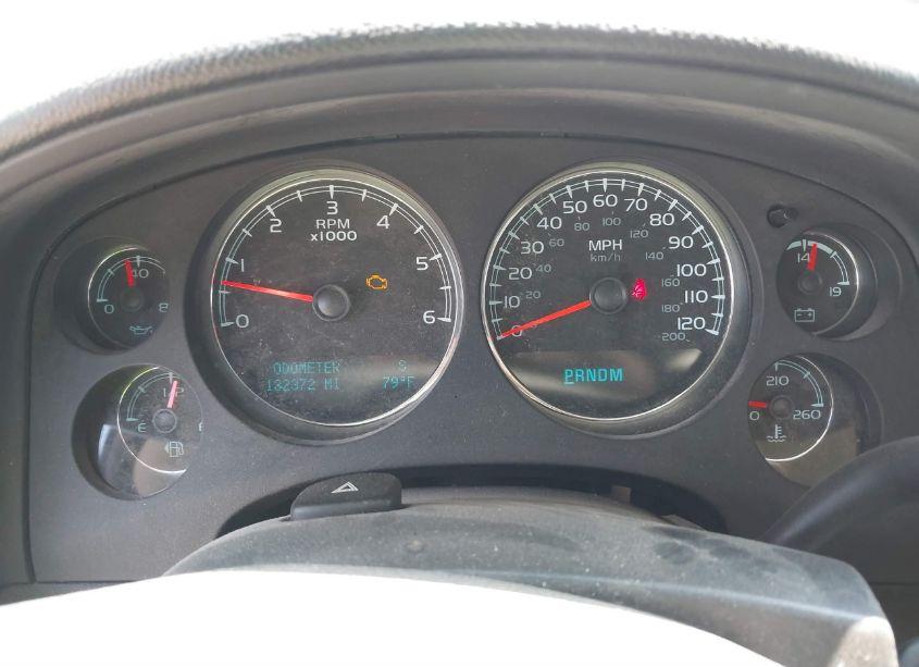 Photo 7 of 2011 Chevrolet Suburban 1500 LT1 (VIN 1GNSCJE0XBR156860)