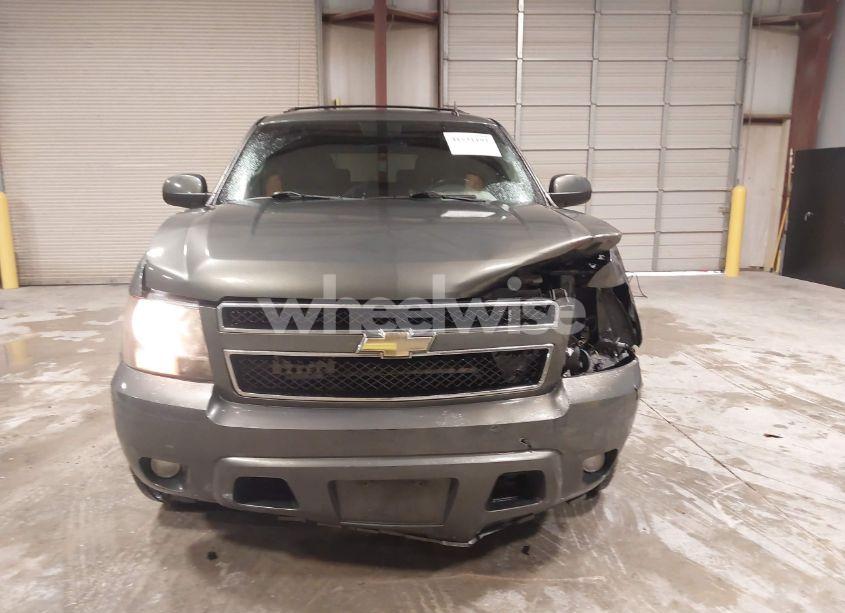 Photo 12 of 2011 Chevrolet Suburban 1500 LT1 (VIN 1GNSCJE0XBR180270)