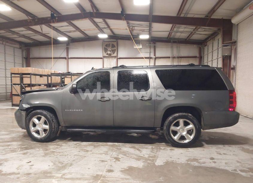 Photo 14 of 2011 Chevrolet Suburban 1500 LT1 (VIN 1GNSCJE0XBR180270)