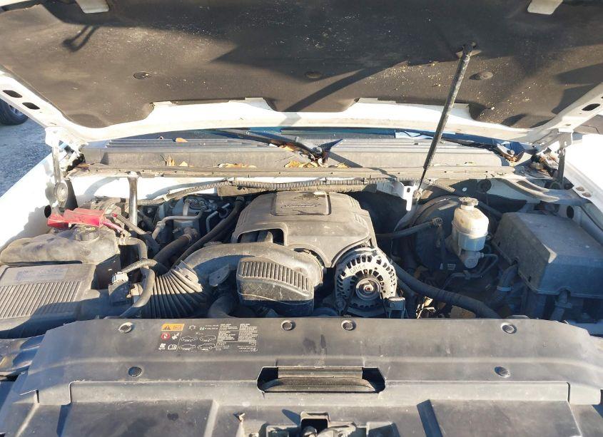 Photo 10 of 2011 Chevrolet Suburban 1500 LT1 (VIN 1GNSCJE0XBR308491)