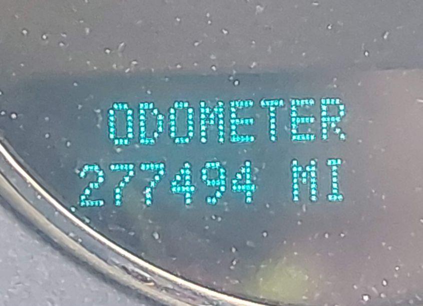 Photo 15 of 2011 Chevrolet Suburban 1500 LT1 (VIN 1GNSCJE0XBR308491)