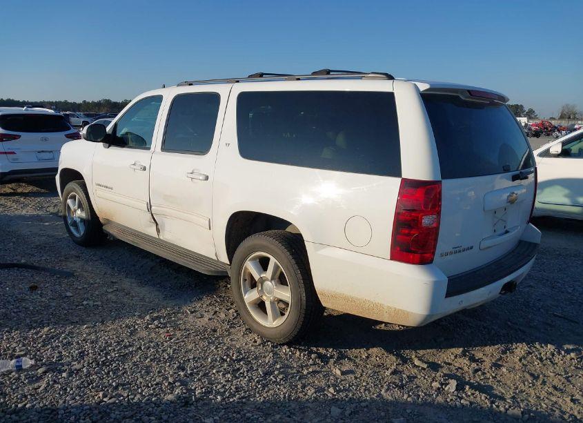 Photo 3 of 2011 Chevrolet Suburban 1500 LT1 (VIN 1GNSCJE0XBR308491)