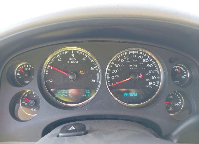 Photo 7 of 2011 Chevrolet Suburban 1500 LT1 (VIN 1GNSCJE0XBR308491)