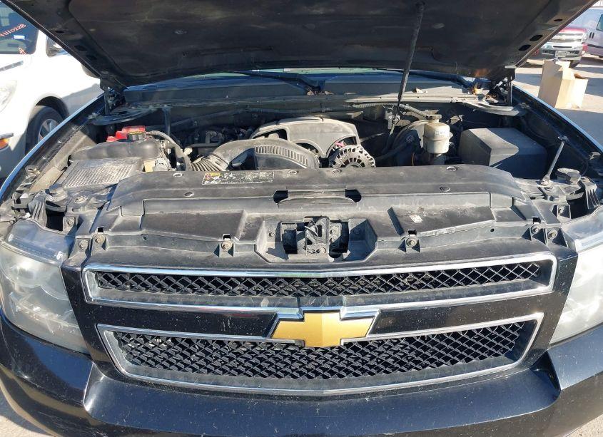 Photo 10 of 2012 Chevrolet Suburban 1500 LT (VIN 1GNSCJE0XCR211261)