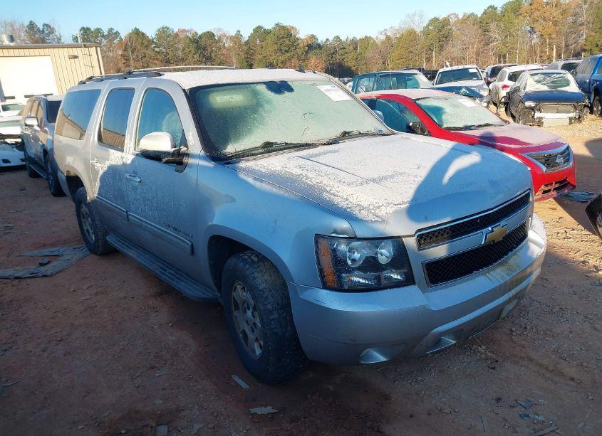 2013 Chevrolet Suburban 1500 LT (VIN 1GNSCJE0XDR163908) main photo