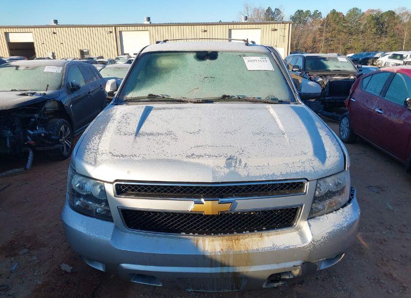 Photo 11 of 2013 Chevrolet Suburban 1500 LT (VIN 1GNSCJE0XDR163908)