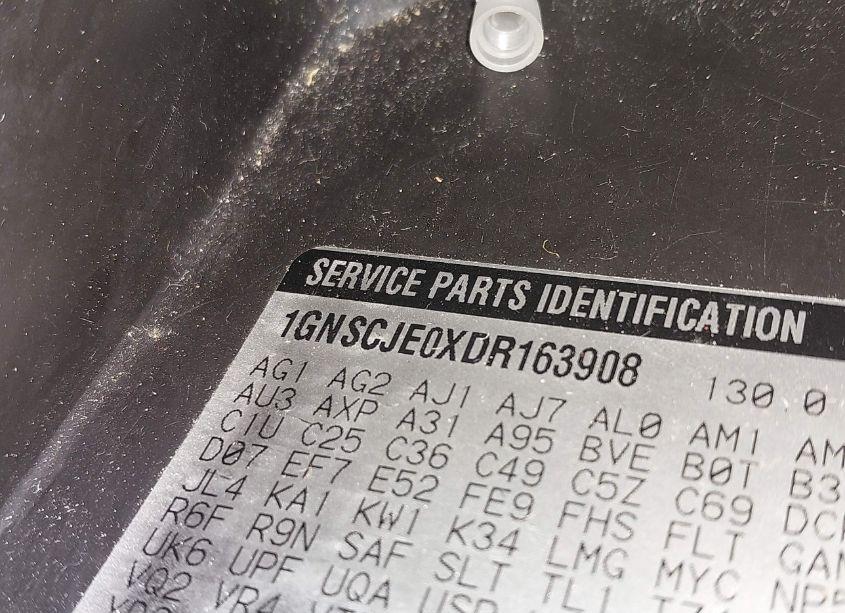 Photo 9 of 2013 Chevrolet Suburban 1500 LT (VIN 1GNSCJE0XDR163908)