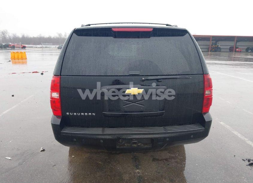 Photo 17 of 2013 Chevrolet Suburban 1500 LT (VIN 1GNSCJE0XDR212458)