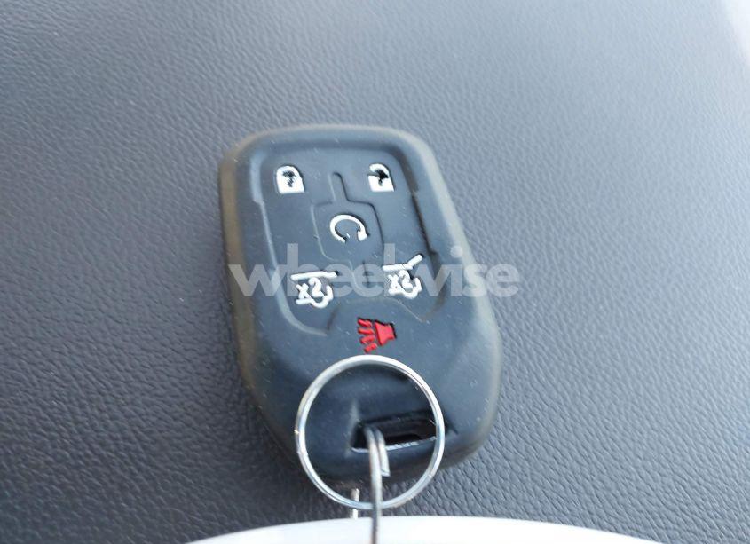 Photo 11 of 2016 Chevrolet Suburban LTZ (VIN 1GNSCJKC0GR272039)