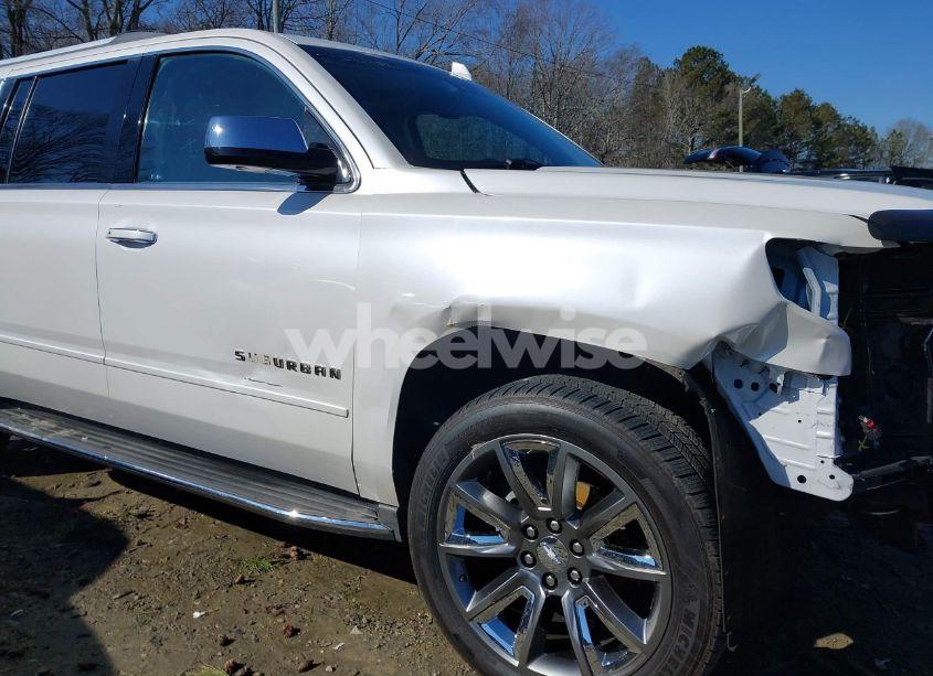 Photo 20 of 2016 Chevrolet Suburban LTZ (VIN 1GNSCJKC0GR272039)