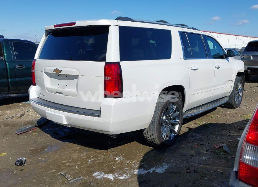 Photo 4 of 2016 Chevrolet Suburban LTZ (VIN 1GNSCJKC0GR272039)