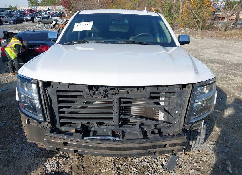 Photo 12 of 2017 Chevrolet Suburban PREMIER (VIN 1GNSCJKC0HR138603)