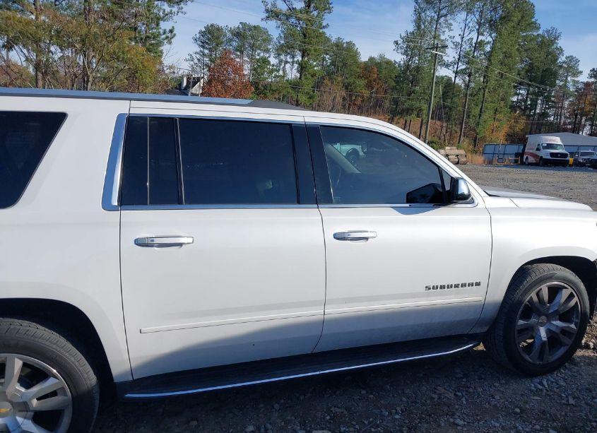 Photo 13 of 2017 Chevrolet Suburban PREMIER (VIN 1GNSCJKC0HR138603)