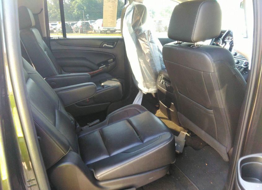 Photo 8 of 2018 Chevrolet Suburban PREMIER (VIN 1GNSCJKC0JR122312)
