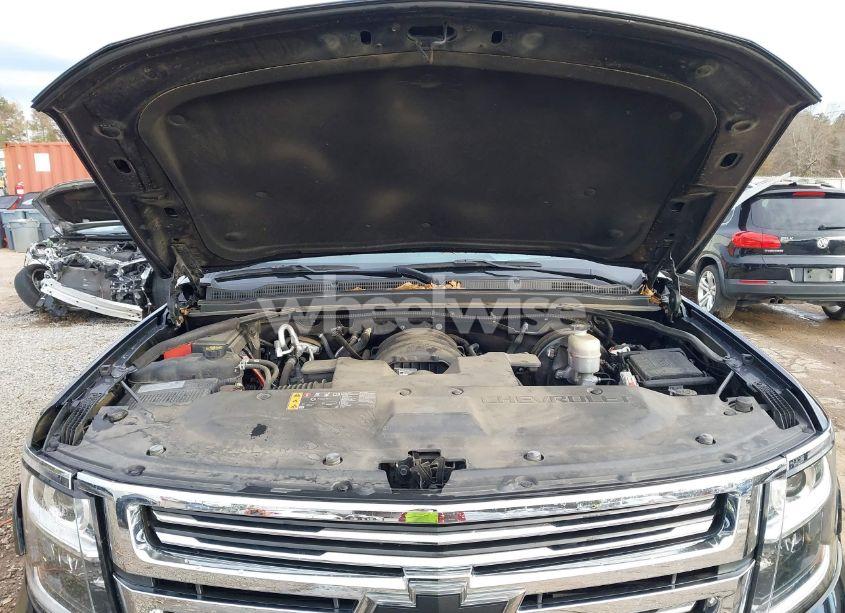 Photo 10 of 2020 Chevrolet Suburban 2WD PREMIER (VIN 1GNSCJKC0LR121728)
