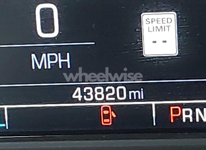 Photo 15 of 2020 Chevrolet Suburban 2WD PREMIER (VIN 1GNSCJKC0LR121728)