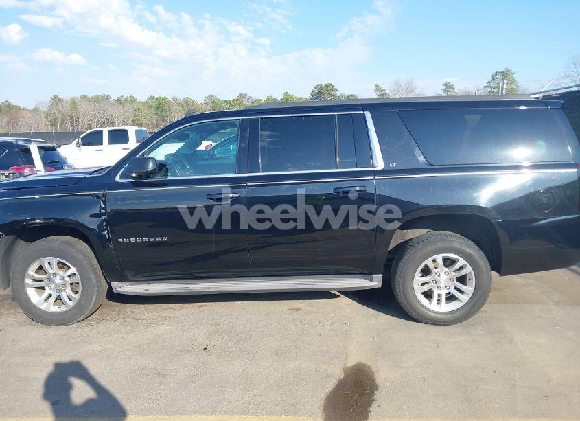 Photo 14 of 2015 Chevrolet Suburban 1500 LT (VIN 1GNSCJKC1FR298826)