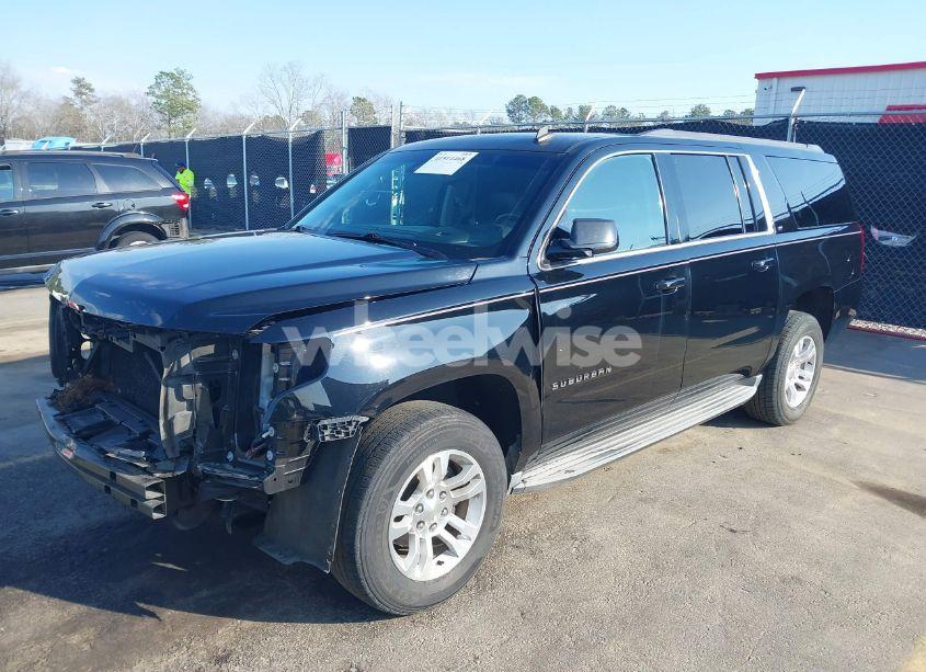 Photo 2 of 2015 Chevrolet Suburban 1500 LT (VIN 1GNSCJKC1FR298826)