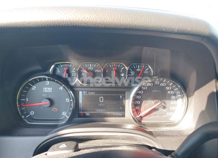 Photo 7 of 2015 Chevrolet Suburban 1500 LT (VIN 1GNSCJKC1FR298826)