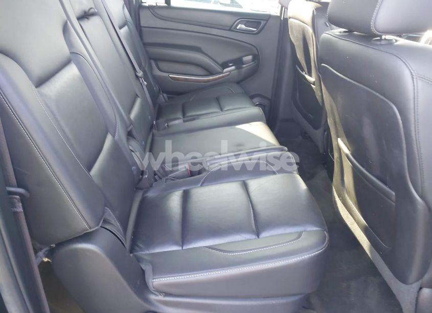 Photo 8 of 2015 Chevrolet Suburban 1500 LT (VIN 1GNSCJKC1FR298826)