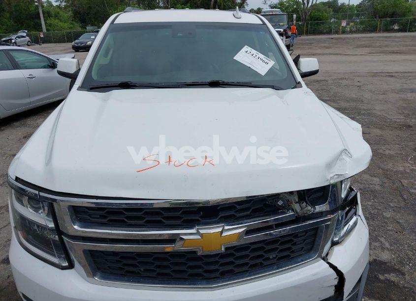 Photo 10 of 2015 Chevrolet Suburban 1500 LT (VIN 1GNSCJKC1FR539087)