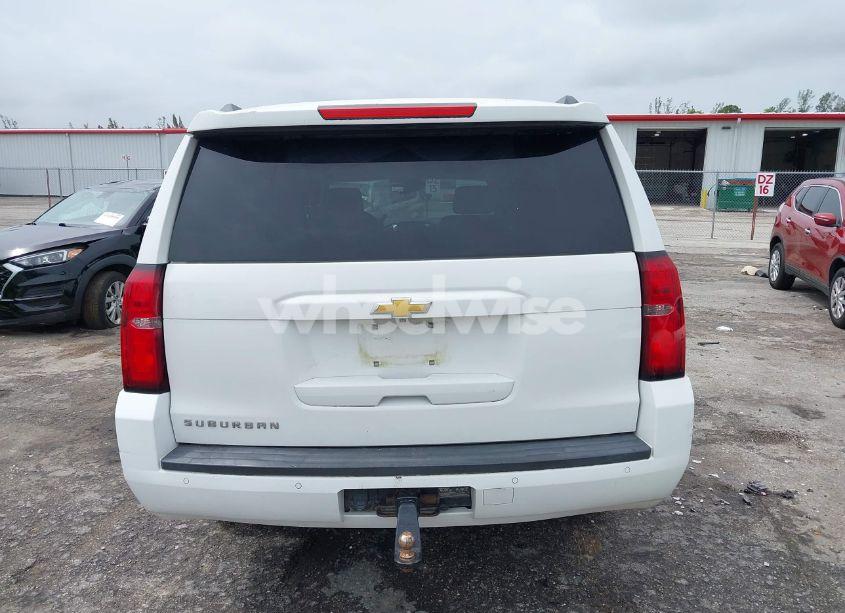 Photo 16 of 2015 Chevrolet Suburban 1500 LT (VIN 1GNSCJKC1FR539087)