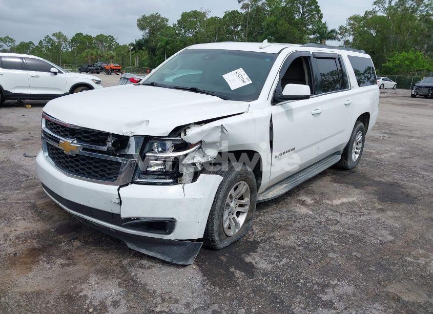 Photo 2 of 2015 Chevrolet Suburban 1500 LT (VIN 1GNSCJKC1FR539087)
