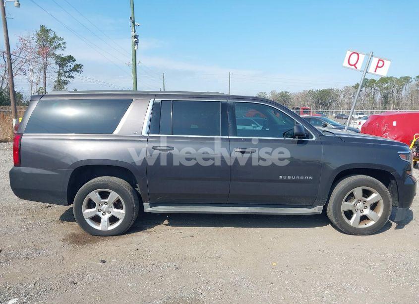 Photo 13 of 2015 Chevrolet Suburban 1500 LT (VIN 1GNSCJKC1FR684873)