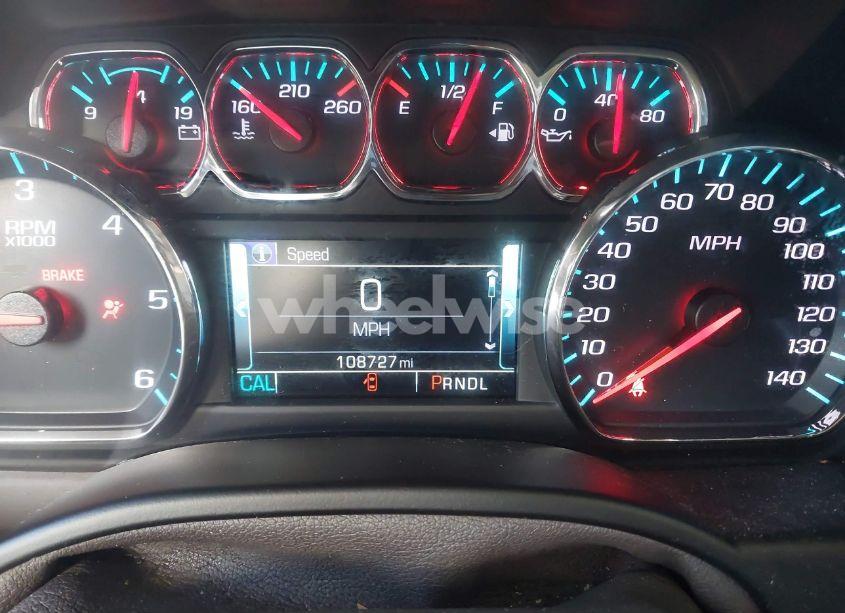 Photo 15 of 2019 Chevrolet Suburban PREMIER (VIN 1GNSCJKC1KR146104)