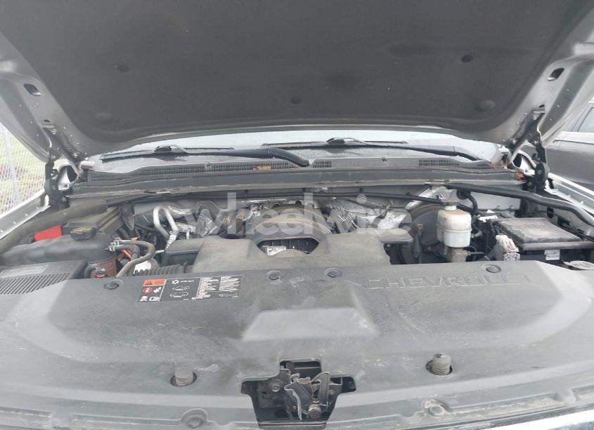 Photo 10 of 2015 Chevrolet Suburban 1500 LT (VIN 1GNSCJKC2FR144528)