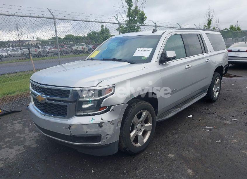 Photo 2 of 2015 Chevrolet Suburban 1500 LT (VIN 1GNSCJKC2FR144528)