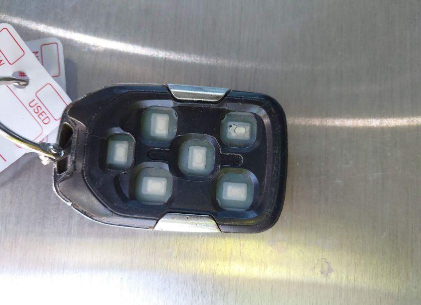 Photo 11 of 2015 Chevrolet Suburban 1500 LT (VIN 1GNSCJKC2FR555217)