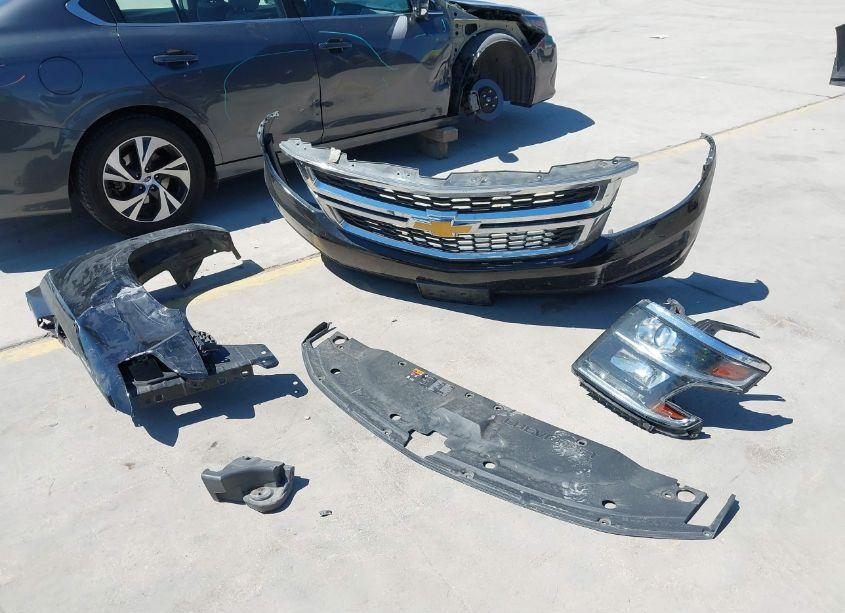 Photo 12 of 2015 Chevrolet Suburban 1500 LT (VIN 1GNSCJKC2FR555217)