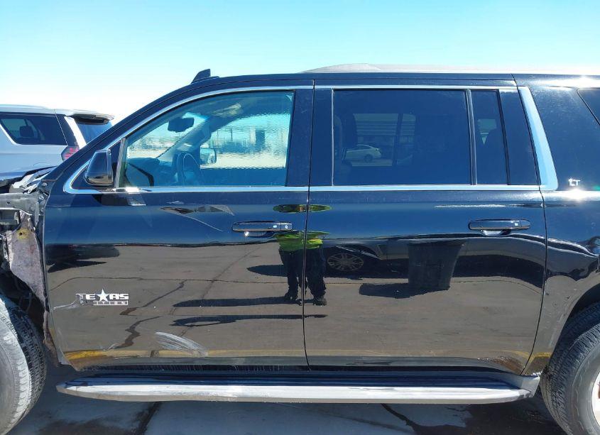 Photo 15 of 2015 Chevrolet Suburban 1500 LT (VIN 1GNSCJKC2FR555217)