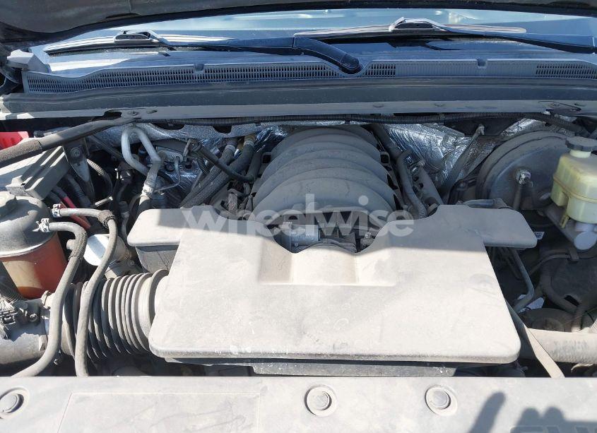 Photo 10 of 2015 Chevrolet Suburban 1500 LT (VIN 1GNSCJKC3FR238224)