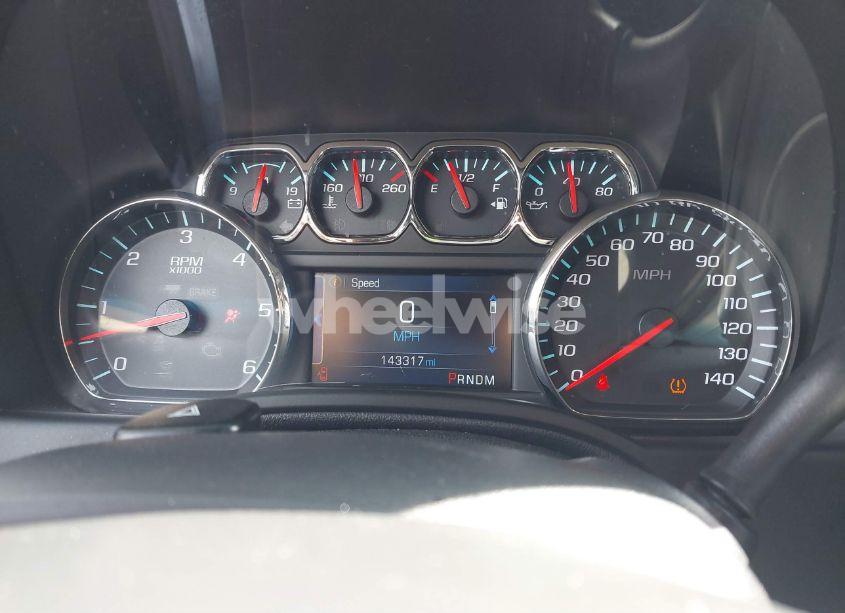 Photo 7 of 2015 Chevrolet Suburban 1500 LT (VIN 1GNSCJKC3FR238224)