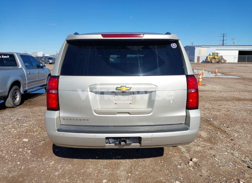 Photo 16 of 2015 Chevrolet Suburban 1500 LT (VIN 1GNSCJKC3FR505023)