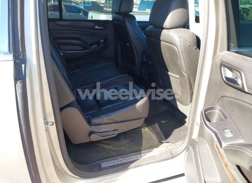 Photo 8 of 2015 Chevrolet Suburban 1500 LT (VIN 1GNSCJKC3FR505023)