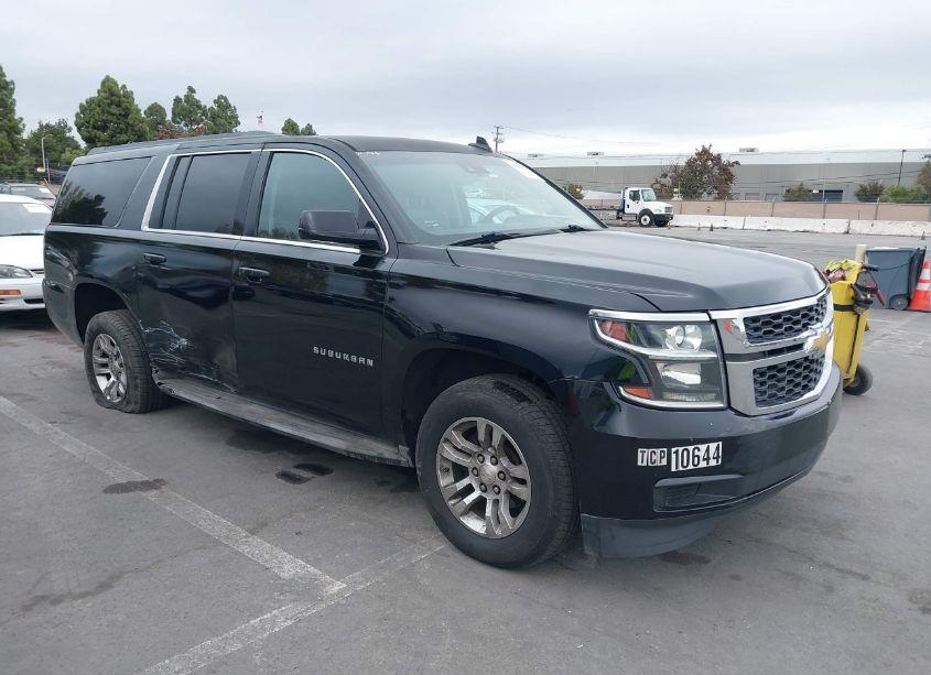 2015 Chevrolet Suburban 1500 LT (VIN 1GNSCJKC3FR614582) main photo