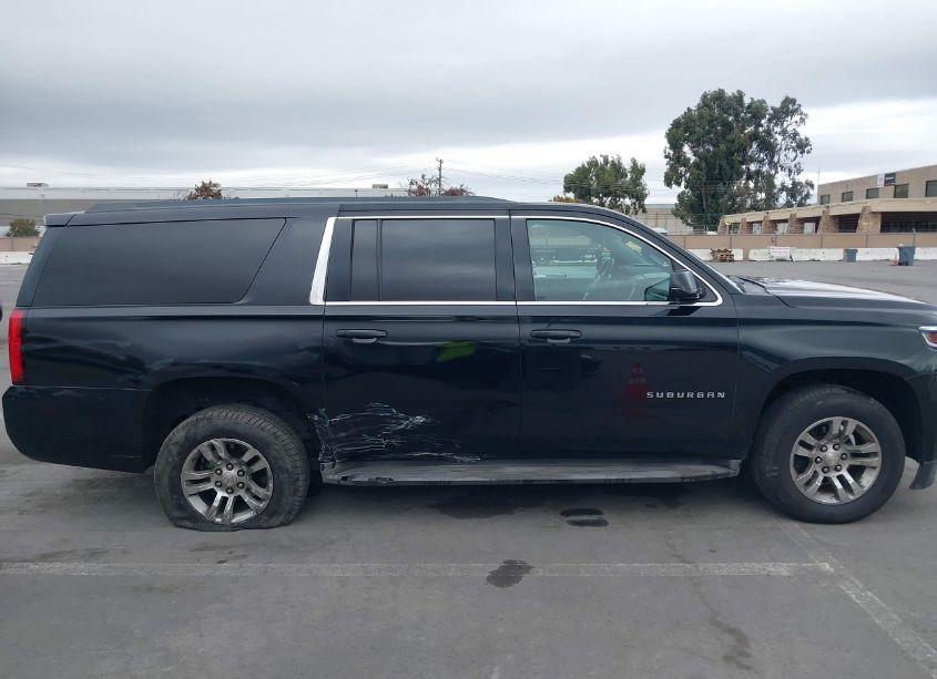 Photo 13 of 2015 Chevrolet Suburban 1500 LT (VIN 1GNSCJKC3FR614582)