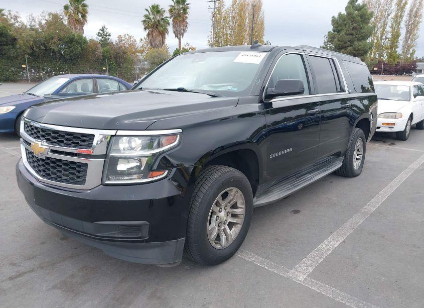 Photo 2 of 2015 Chevrolet Suburban 1500 LT (VIN 1GNSCJKC3FR614582)