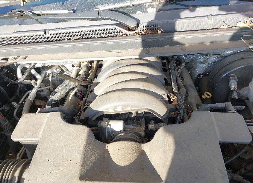 Photo 10 of 2016 Chevrolet Suburban LTZ (VIN 1GNSCJKC3GR178687)